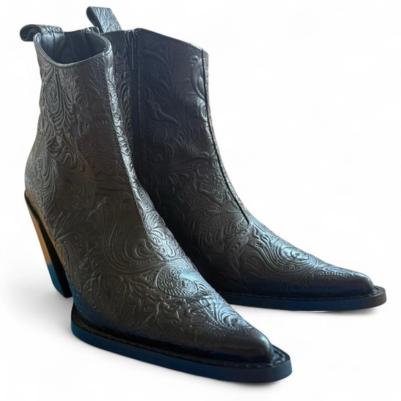 John Fluevog Joan size 6 Black Western Punk - Picture 1 of 9